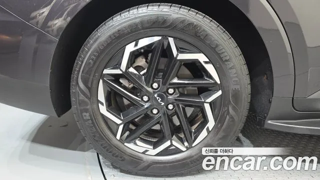 Kia Carnival 4th Gen — Фото автомобиля 5