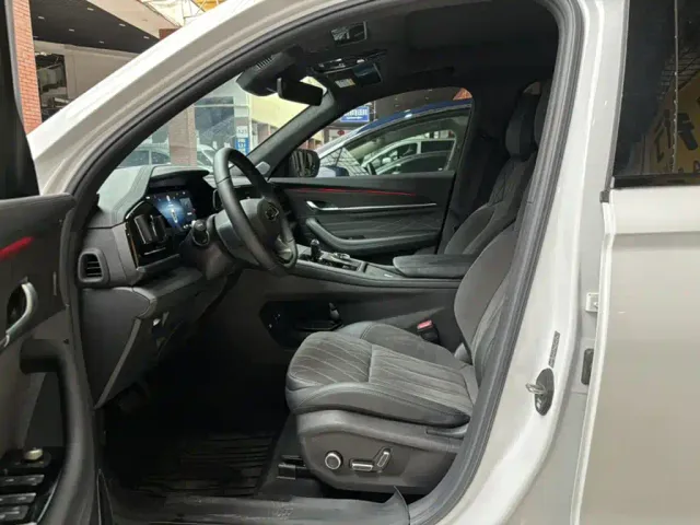 Geely Xingyue L — Фото автомобиля 13