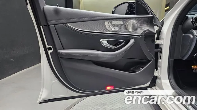 Mercedes-Benz E-Class E-класс W213 — Фото автомобиля 20