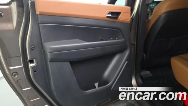 KG_Mobility_Ssangyong Musso Musso (Q300) Бензин 2.0 4WD — Фото автомобиля 24