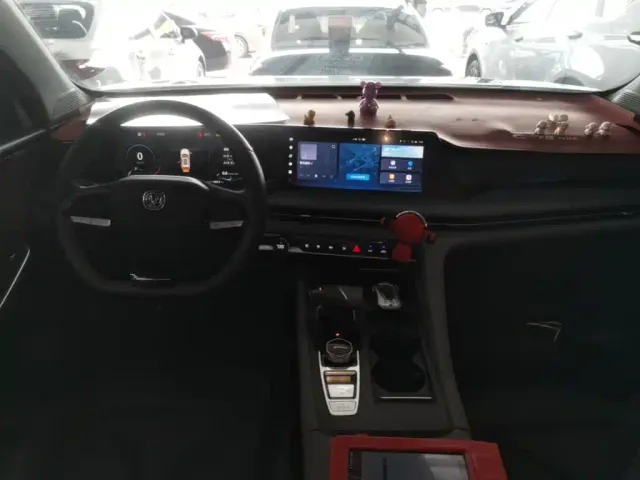 Changan CS75 Plus — Фото автомобиля 9