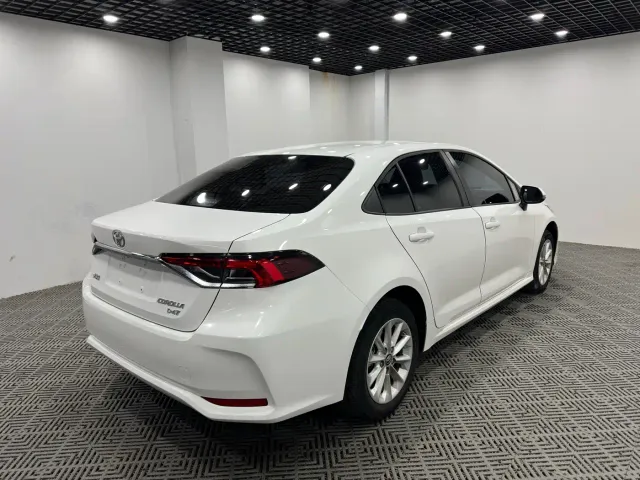 Toyota Corolla — Фото автомобиля 7
