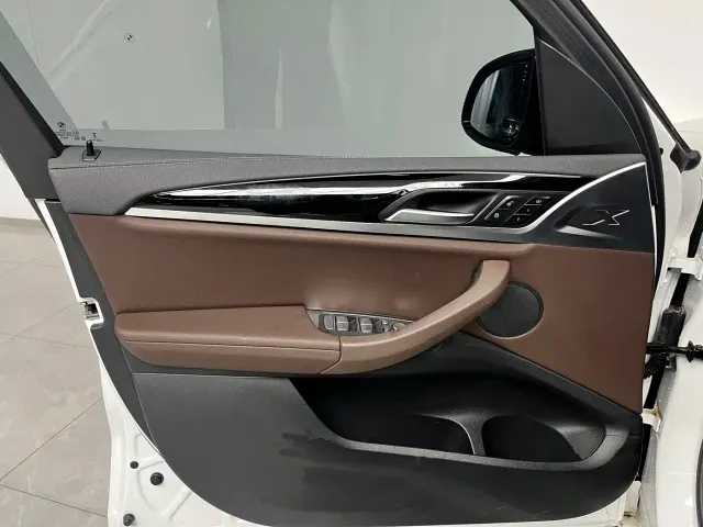 BMW X3 — Фото автомобиля 14