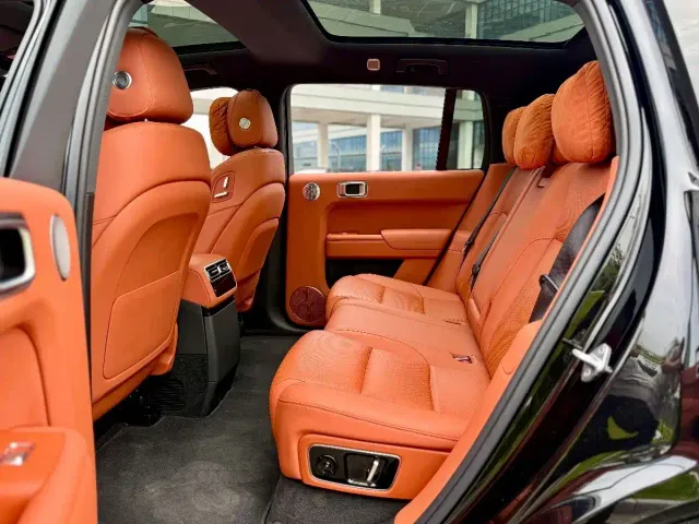 Li Auto L7 — Фото автомобиля 14
