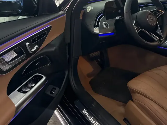Mercedes-Benz E-Class — Фото автомобиля 7