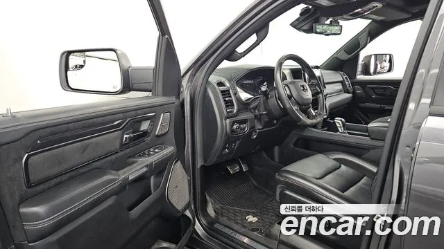 Dodge Ram Pick Up — Фото автомобиля 10