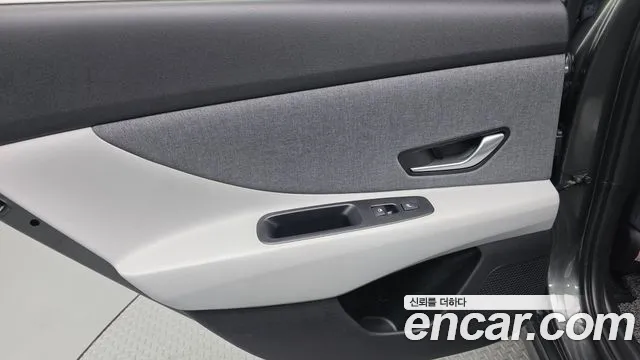 Hyundai Avante CN7 — Фото автомобиля 14