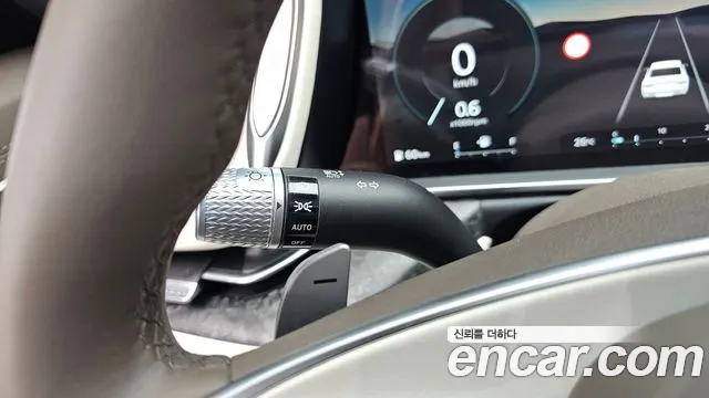 Genesis G90 Бензин 3.5 Turbo e-S/C AWD LWB — Фото автомобиля 28