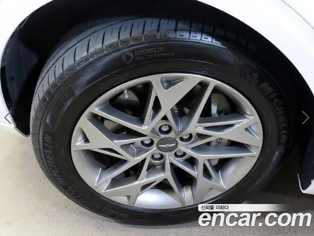 Genesis GV70 — Фото автомобиля 19
