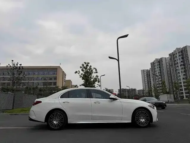 Mercedes-Benz C-Class — Фото автомобиля 11