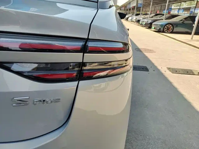 GAC Aion S Plus — Фото автомобиля 7
