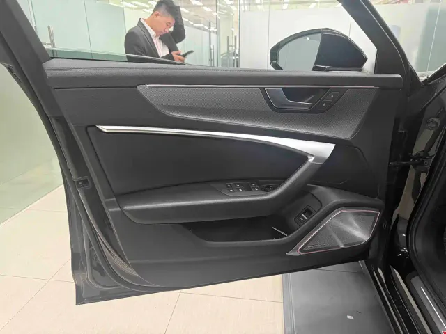 Audi A6L — Фото автомобиля 5