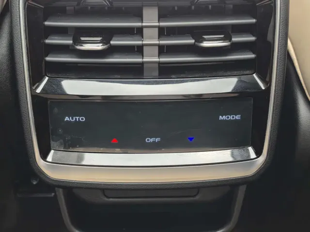 Geely Xingyue L — Фото автомобиля 7
