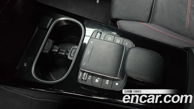 Mercedes-Benz CLA-Class — Фото автомобиля 17