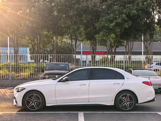 Mercedes-Benz C-Class — Фото автомобиля 4