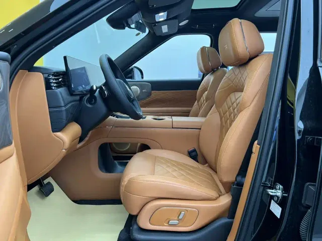 IM Motors LS9 — Фото автомобиля 20
