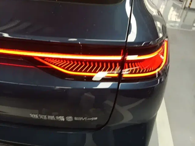 Geely Galaxy Xingyao 8 — Фото автомобиля 7