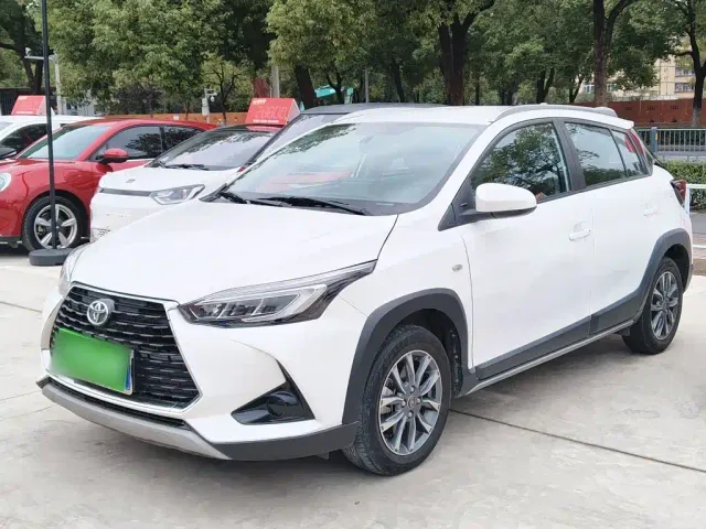 Фотография автомобиля — Toyota YARiS L Zhi Xuan