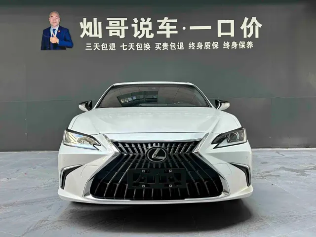 Lexus ES — Фото автомобиля 2
