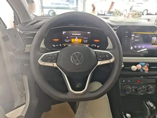 Volkswagen Tharu — Фото автомобиля 10