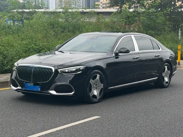 Фотография автомобиля — Mercedes-Benz Maybach S-Class