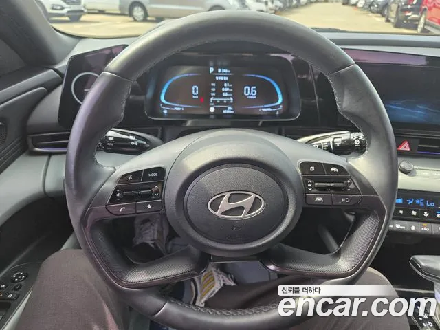 Hyundai Avante CN7 — Фото автомобиля 11