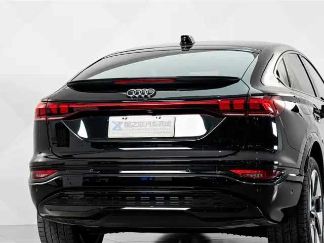 Audi Q6L Sportback e-tron — Фото автомобиля 7