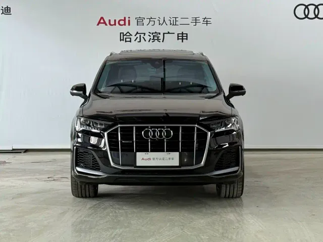 Audi Q7 — Фото автомобиля 3