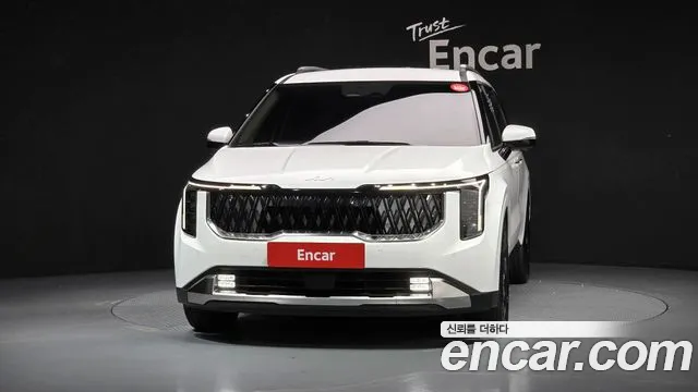 Kia Canival Новый Carnival 4 поколение Бензин 7 мест Signature — Фото автомобиля 3