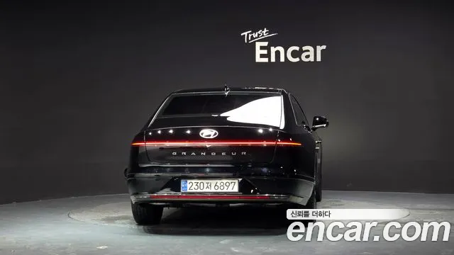 Hyundai Grandeur Grandeur (GN7) 3.5 Бензин 2WD — Фото автомобиля 4