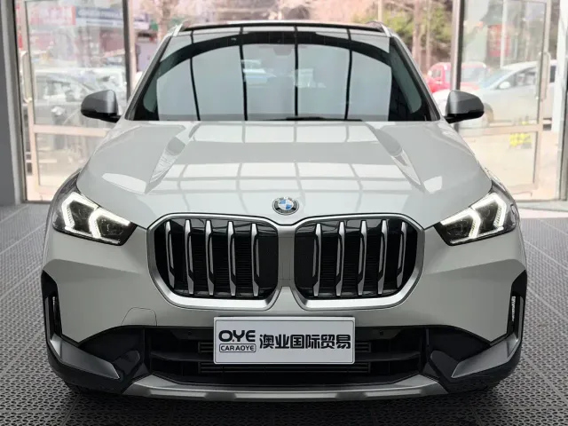 BMW X1 — Фото автомобиля 2