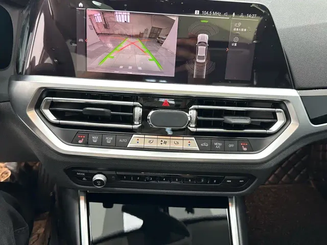 BMW 3 Series — Фото автомобиля 14