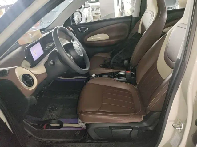 Wuling Bingo — Фото автомобиля 14