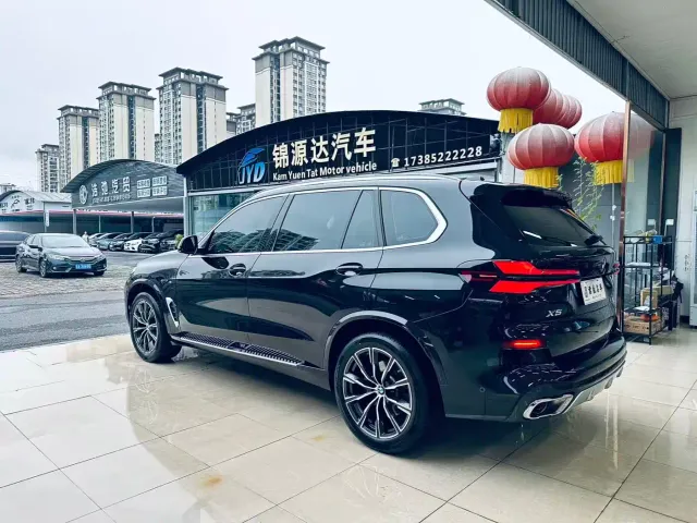 BMW X5 — Фото автомобиля 9