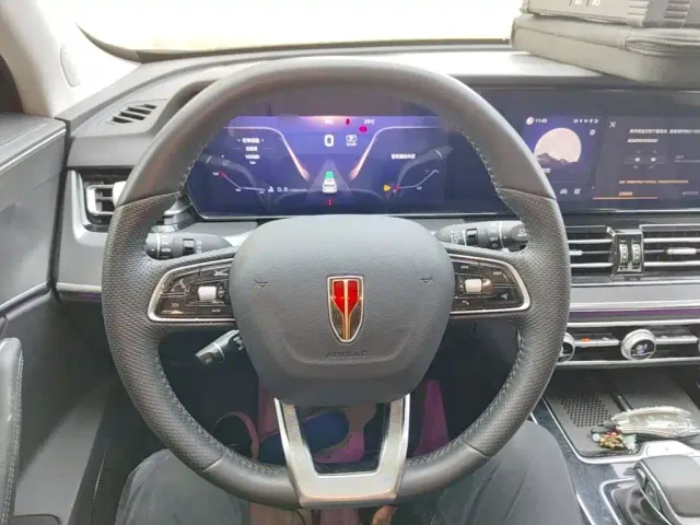Hongqi HS5 — Фото автомобиля 6