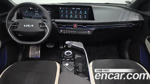 Kia EV6 — Фото автомобиля 10