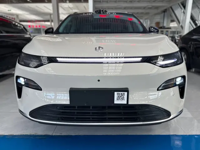 Leapmotor C11 — Фото автомобиля 2