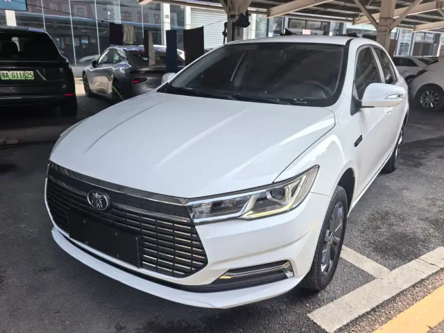 Фотография автомобиля — BYD Qin
