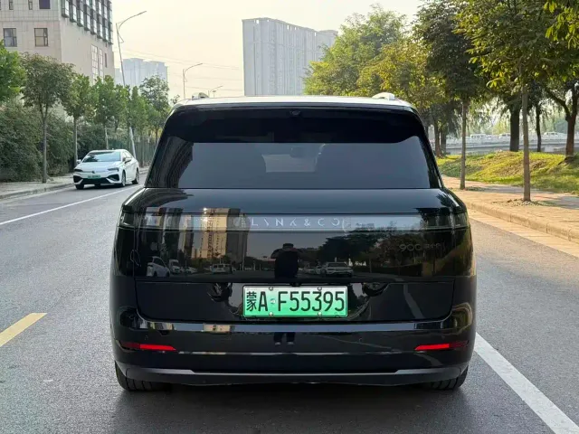 Lynk & Co 900 — Фото автомобиля 8