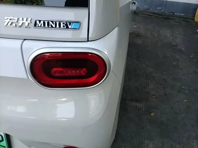 Wuling Hongguang Mini EV — Фото автомобиля 7