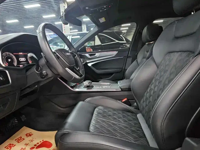 Audi A6L — Фото автомобиля 7