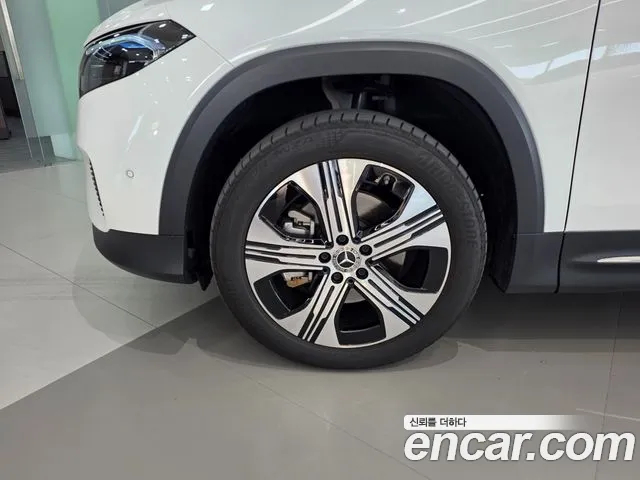 Mercedes-Benz EQB X243 — Фото автомобиля 5