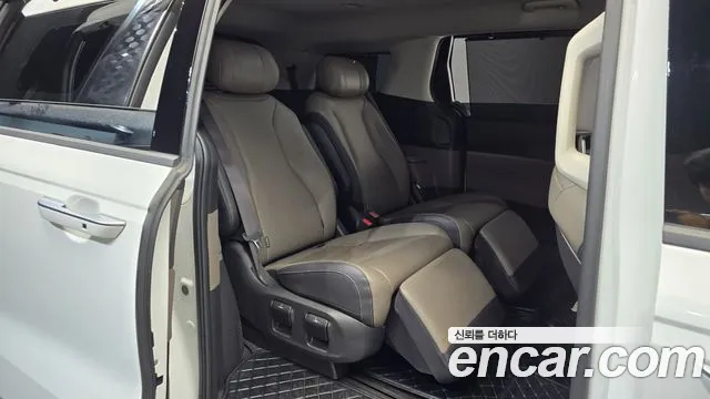 Kia Carnival 4th Gen — Фото автомобиля 17