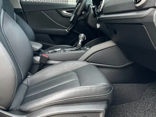 Audi Q2L — Фото автомобиля 18