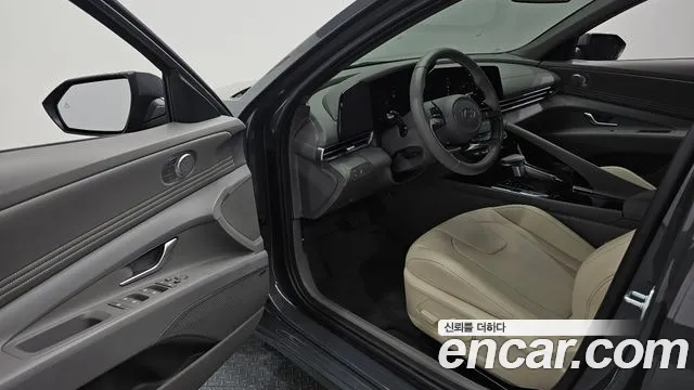Hyundai Avante CN7 — Фото автомобиля 17