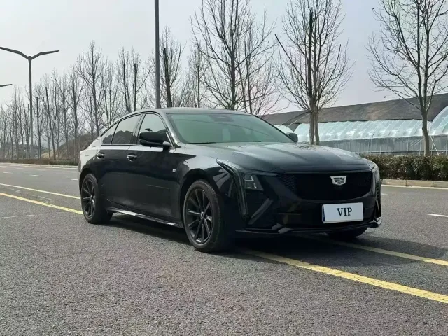 Cadillac Cadillac CT5 2025 Model 28T Track Performance Edition — Фото автомобиля 3