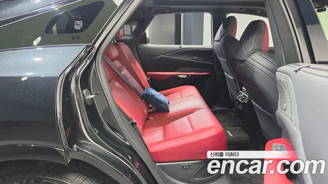 Lexus RX — Фото автомобиля 10