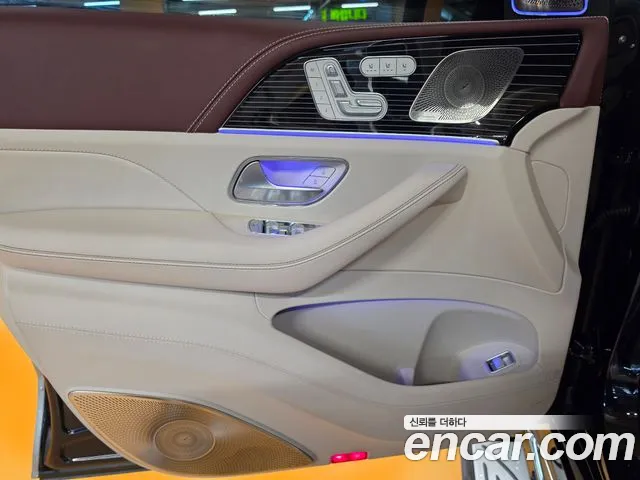 Mercedes-Benz GLS-Class — Фото автомобиля 17
