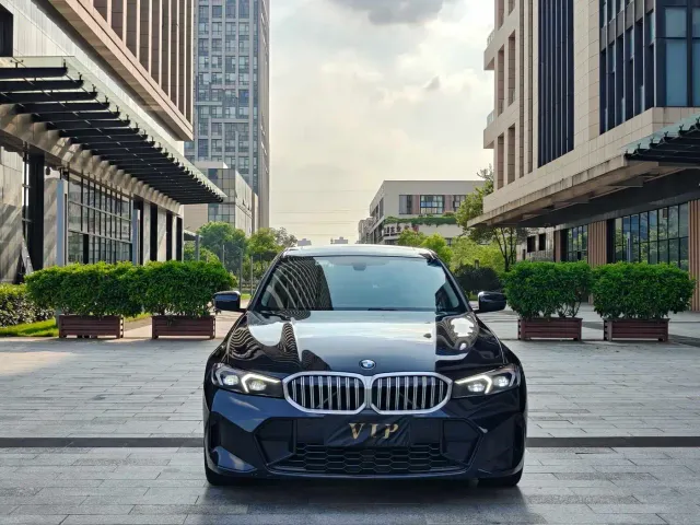 BMW 3 Series — Фото автомобиля 3
