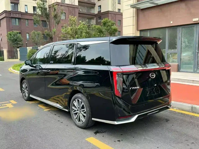 GAC Trumpchi M8 — Фото автомобиля 4